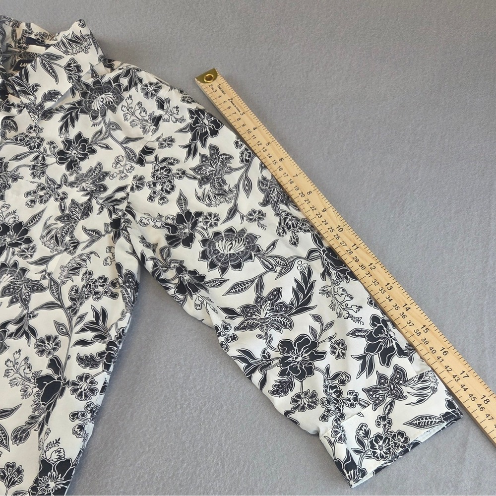 Lands' End Supima Cotton Floral Button Down Shirt White Black 8P Coastal Chic - Picture 6 of 10